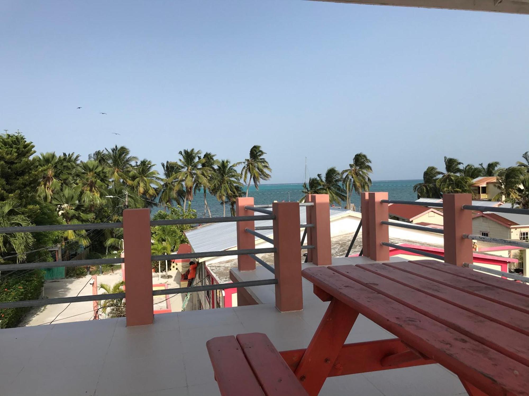 Tropical Paradise Express Caye Caulker Ngoại thất bức ảnh