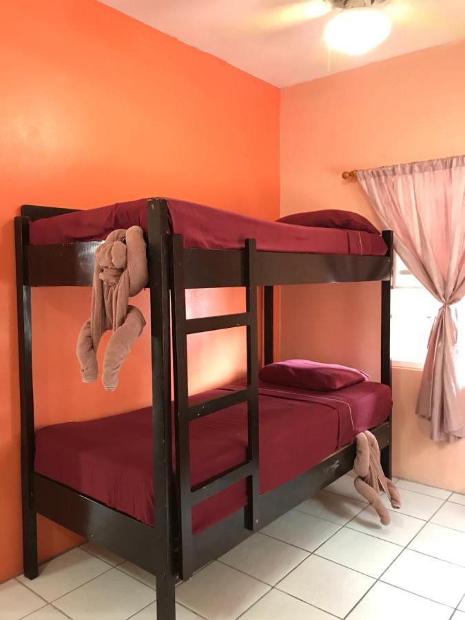 Tropical Paradise Express Caye Caulker Ngoại thất bức ảnh
