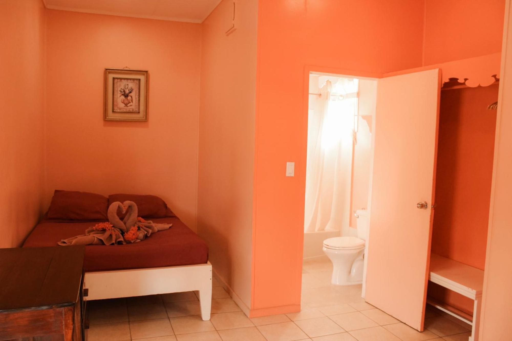 Tropical Paradise Express Caye Caulker Ngoại thất bức ảnh