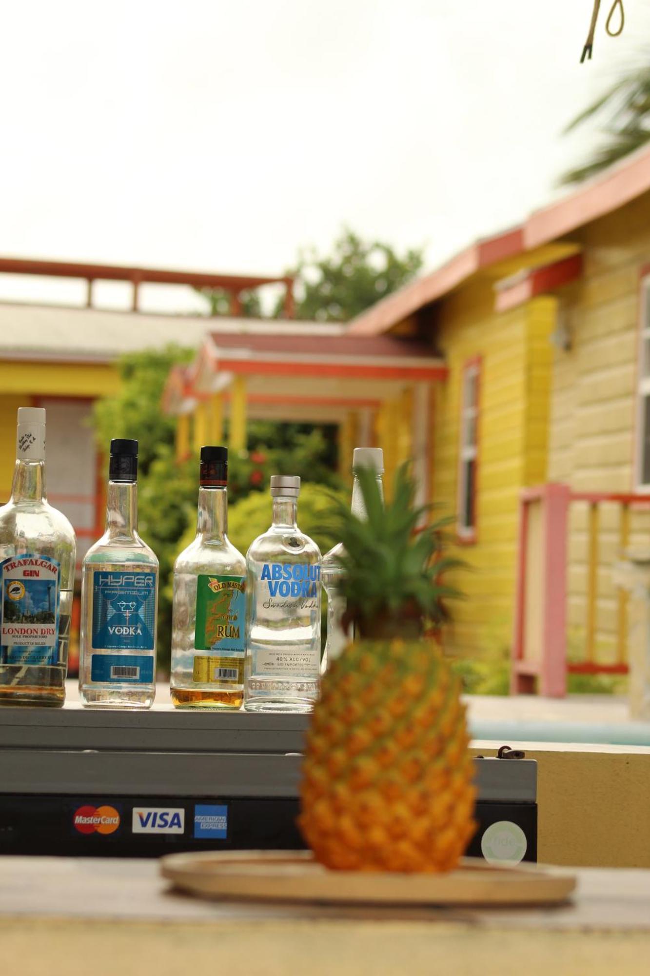 Tropical Paradise Express Caye Caulker Ngoại thất bức ảnh