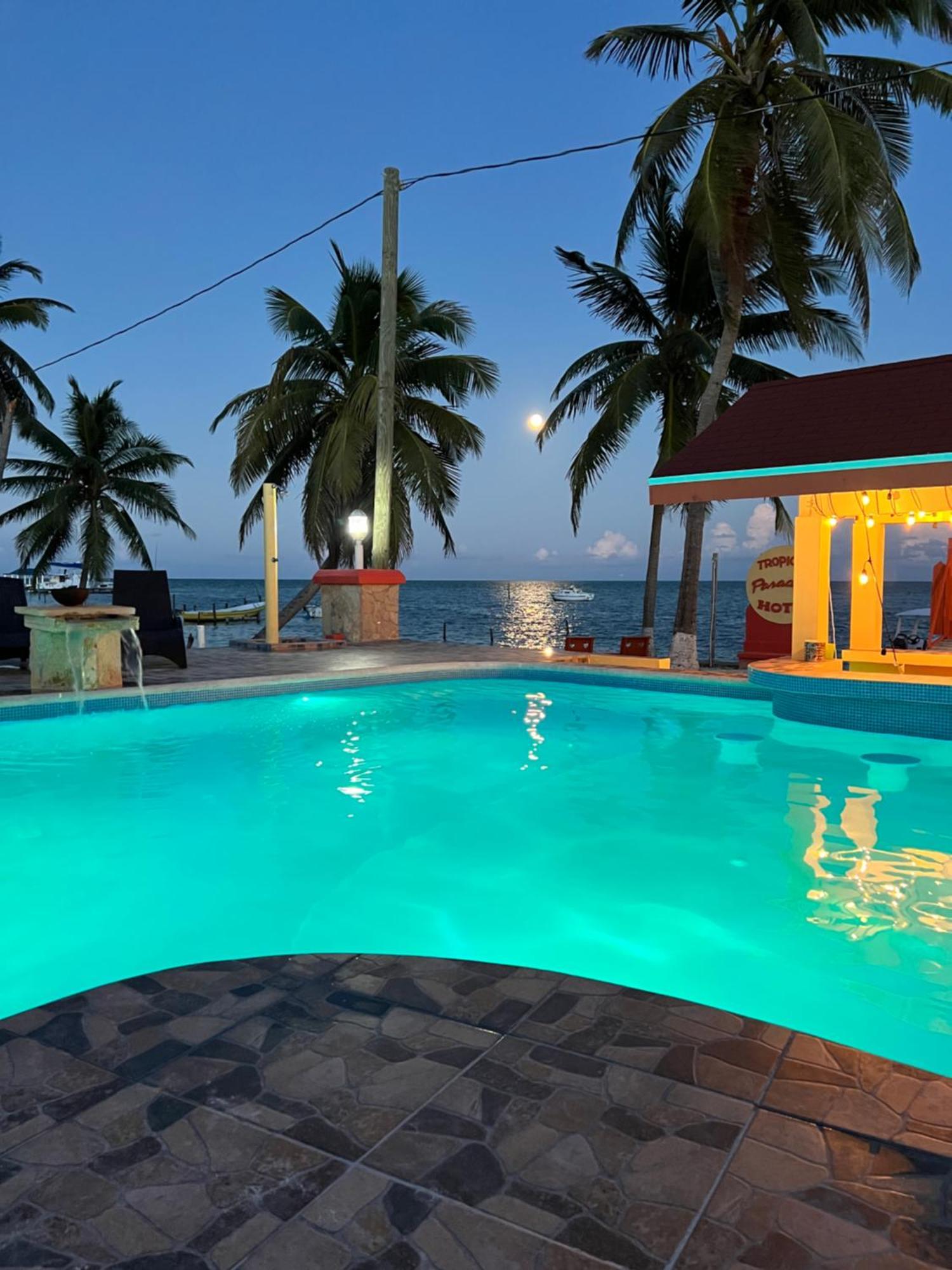 Tropical Paradise Express Caye Caulker Ngoại thất bức ảnh